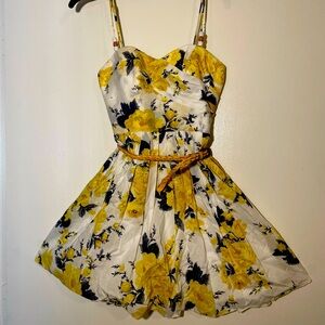 Junior dress brand Speachless size 1